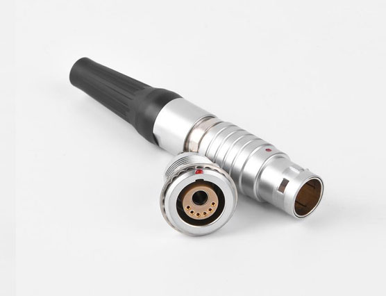 為什么醫療設備設計更傾向航空插頭